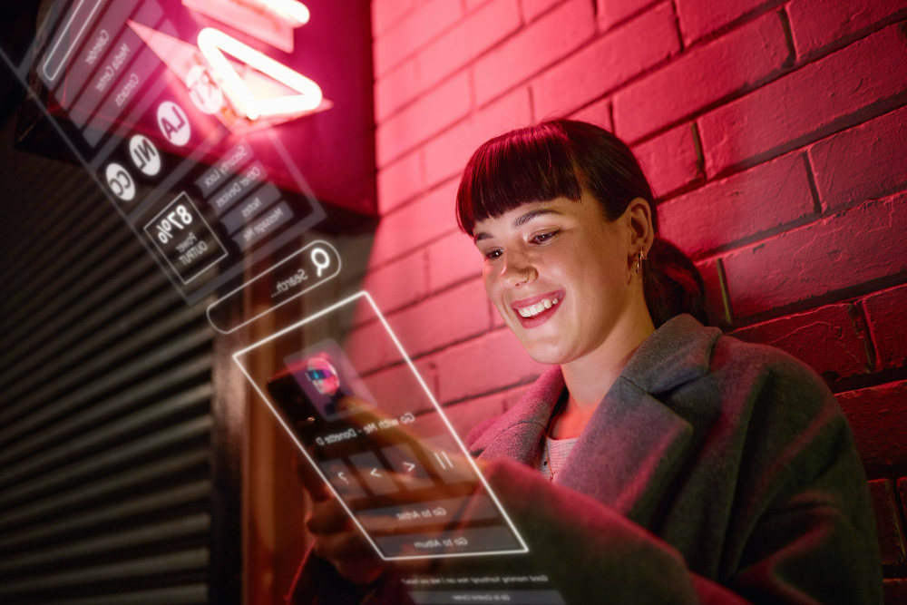 ulher usando um smartphone com interface de IA holográfica, demonstrando o impacto contínuo da Inteligência Artificial na jornada do cliente.